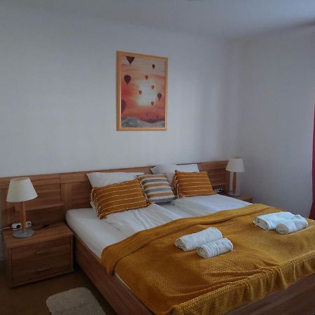 Eisenerz Stefan Apartment / Ferien Wohnung ภายนอก รูปภาพ
